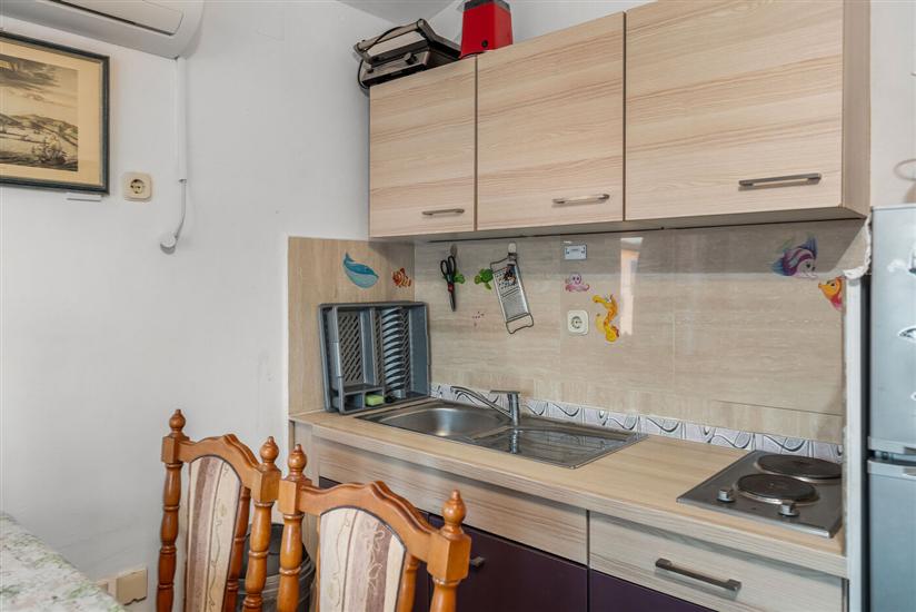 Apartment A2, for 6 persons