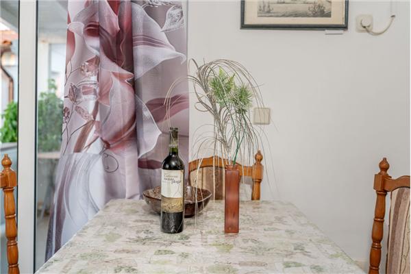 Apartment A2, for 6 persons