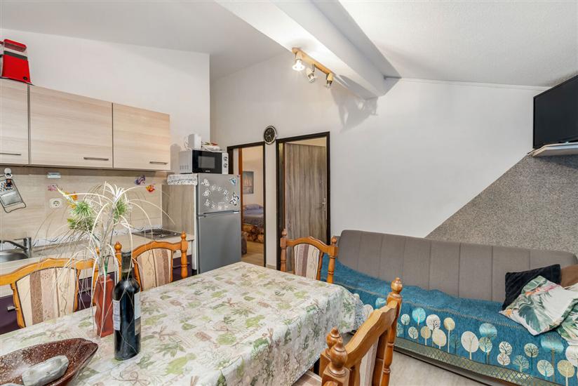Apartment A2, for 6 persons
