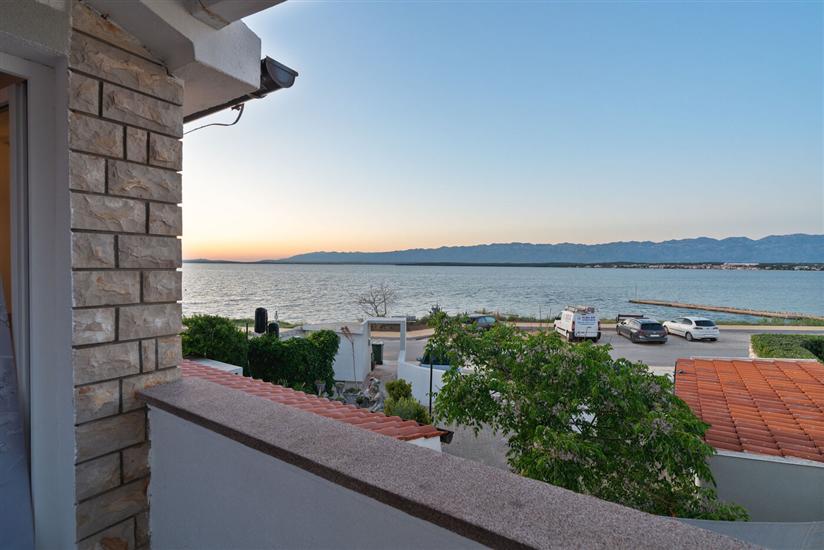 Apartment A2, for 6 persons