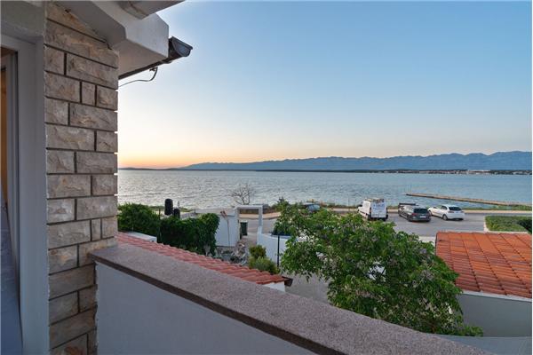 Apartment A2, for 6 persons