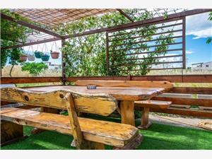 Apartments Mare Sukosan (Zadar), Size 70.00 m2, Airline distance to the sea 20 m