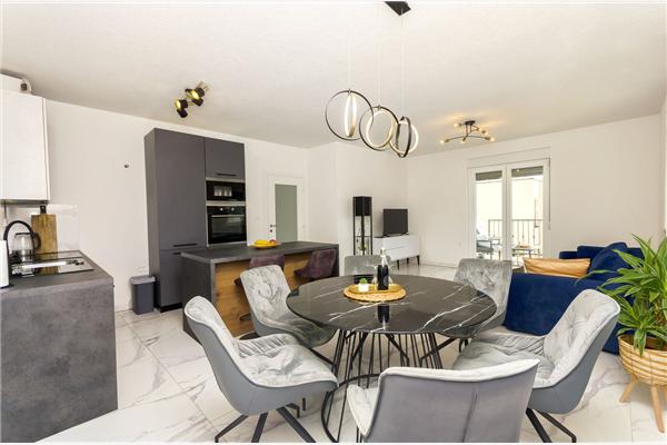 Apartman A2, na 6 osebe