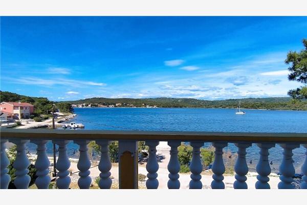 Apartment A2, for 5 persons