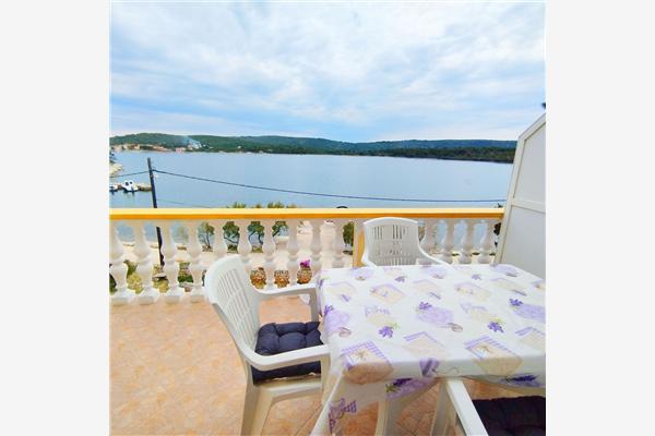 Apartment A3, for 5 persons