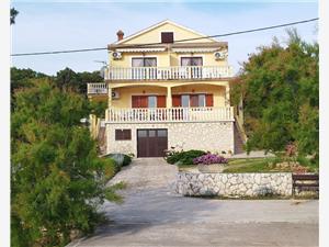 Apartments Apartmani Grbac Veli Rat - Seaside Veli Rat (Dugi otok), Size 60.00 m2, Airline distance to the sea 10 m, Airline distance to town centre 500 m