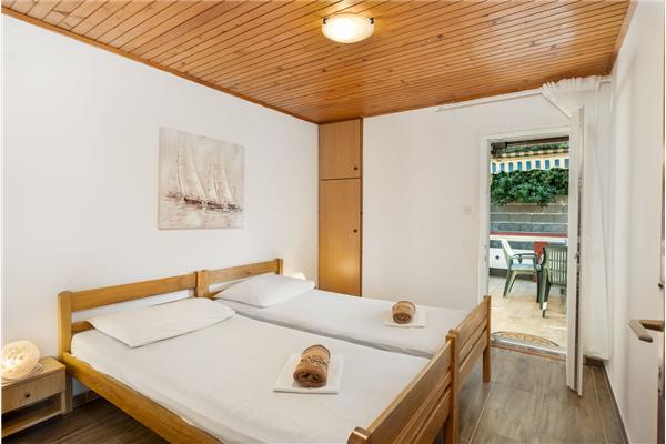 Apartment A1, for 7 persons