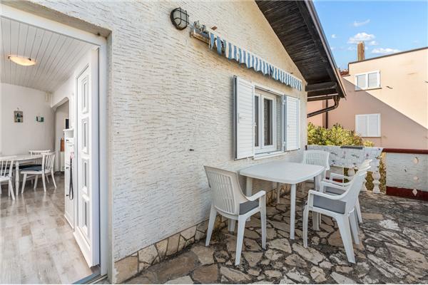 Apartment A2, for 4 persons