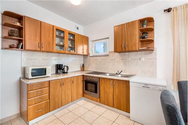 Apartment A2, for 5 persons