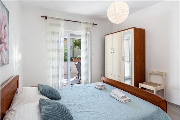 Apartment A2, for 5 persons