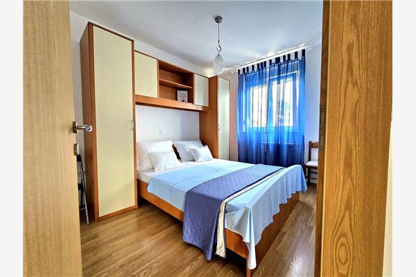 Apartment A1, for 6 persons