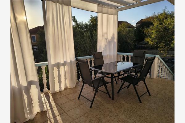 Apartment A1, for 10 persons