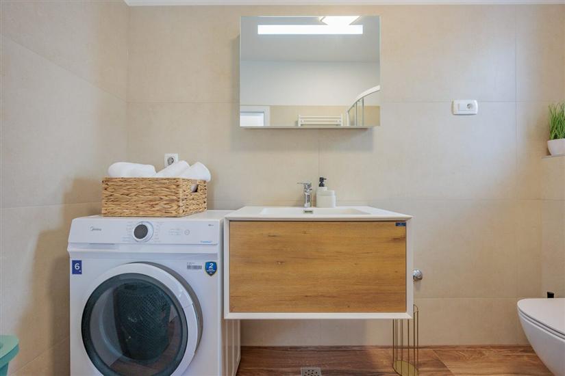 Apartment A2, for 6 persons