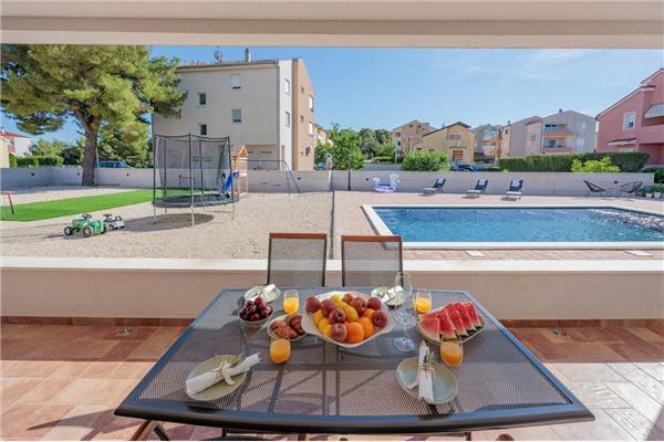 Apartment A2, for 6 persons