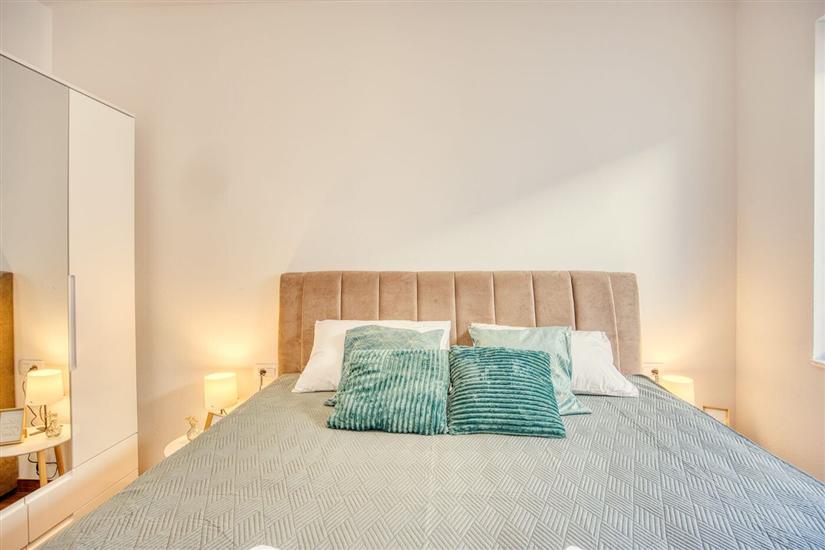 Apartment A2, for 6 persons