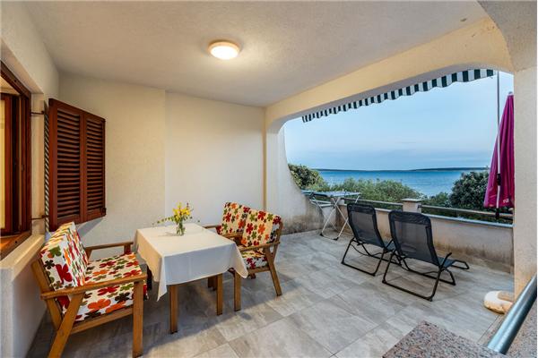 Apartment A2, for 4 persons