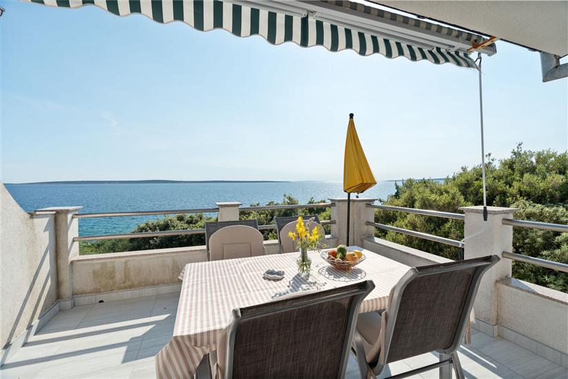 Apartment A5, for 4 persons