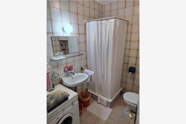 Apartment A1, for 5 persons