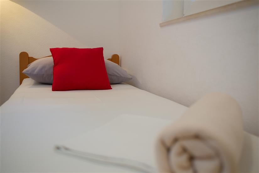 Apartment A2, for 5 persons