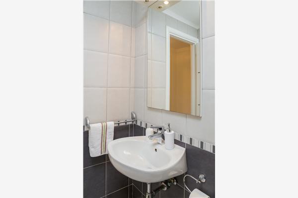 Apartment A2, for 5 persons