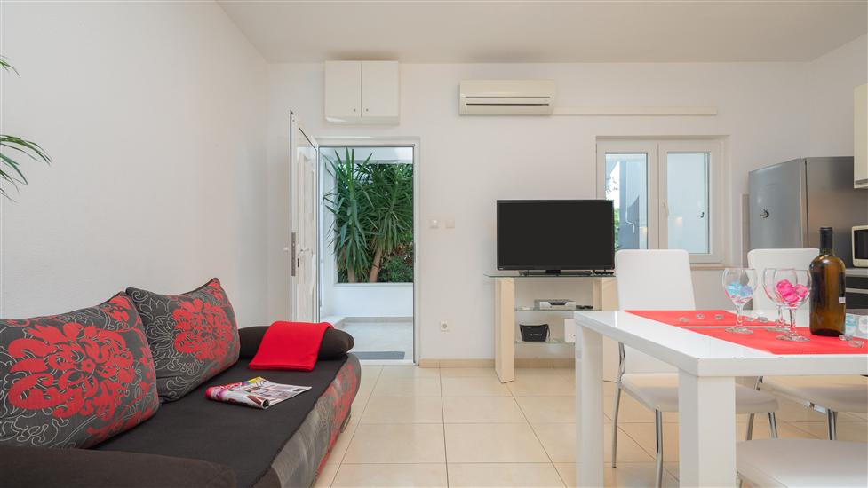 Apartment A2, for 5 persons