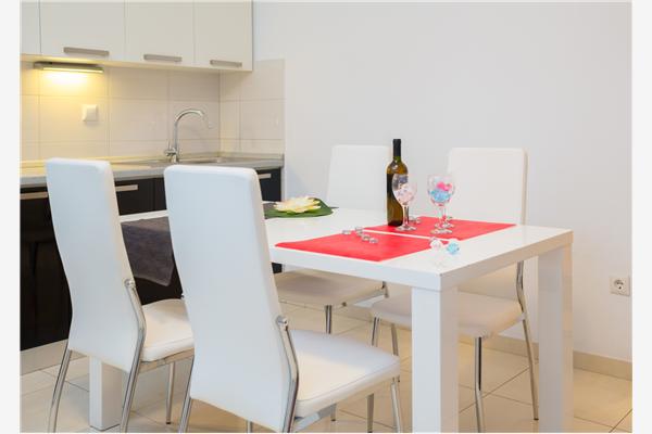 Apartment A2, for 5 persons