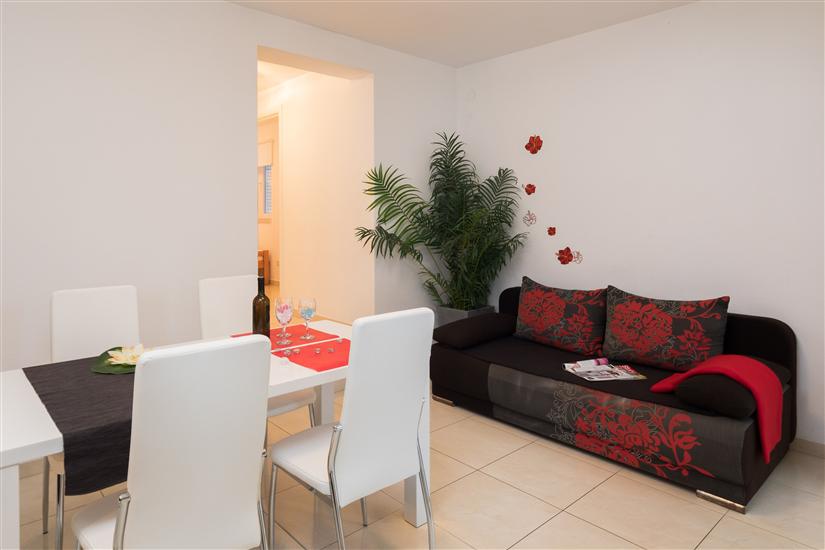 Apartment A2, for 5 persons