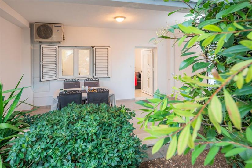 Apartment A2, for 5 persons