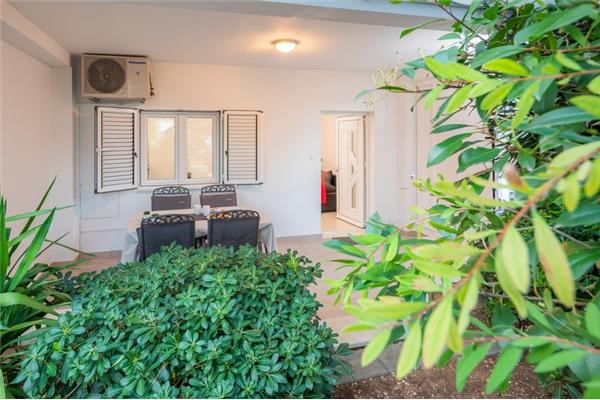 Apartment A2, for 5 persons