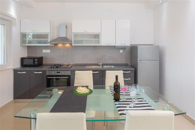 Apartment A3, for 5 persons