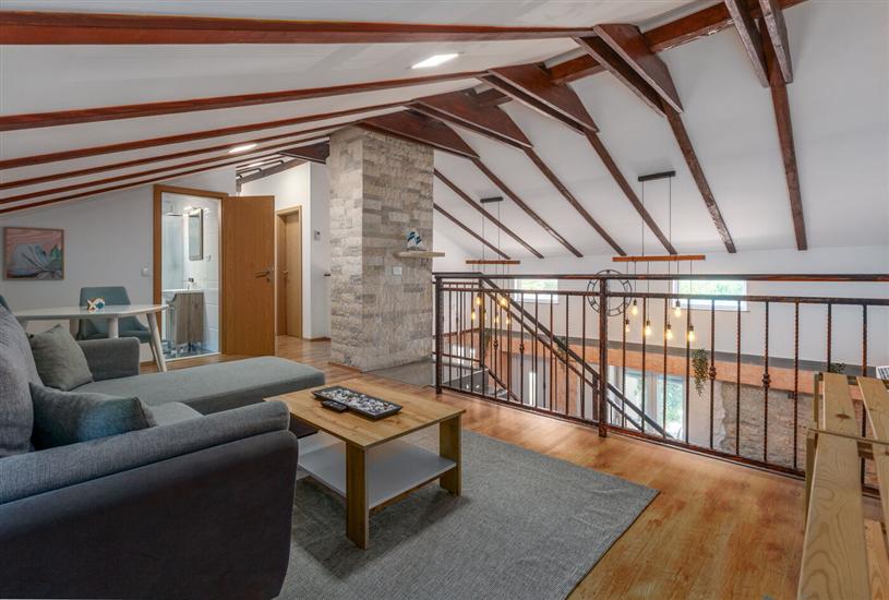 House K1, for 8 persons