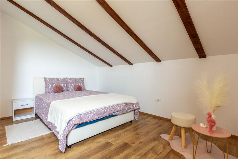 House K1, for 8 persons