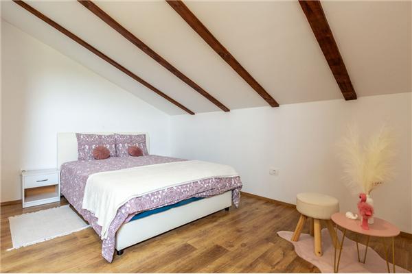 House K1, for 8 persons