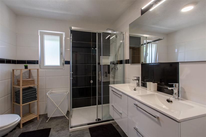 House K1, for 8 persons