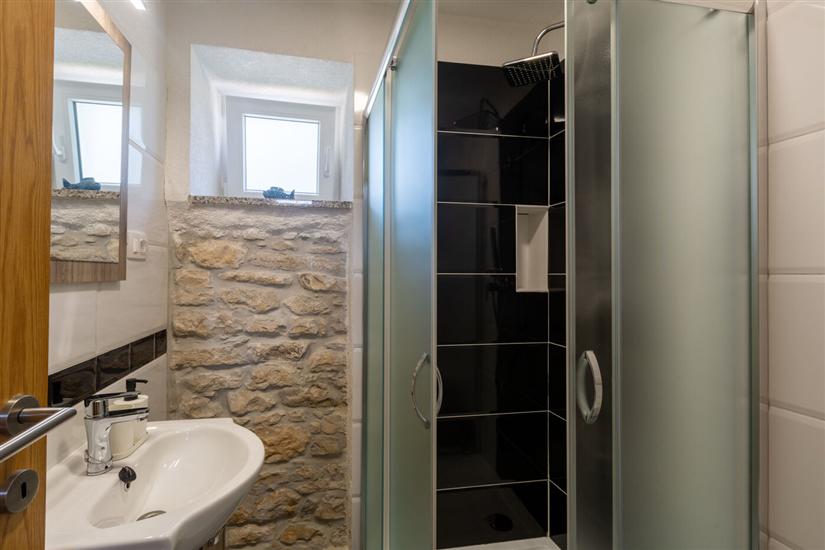 House K1, for 8 persons