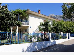 Apartments Apartment with terrace Orebic, Size 100.00 m2, Airline distance to town centre 500 m