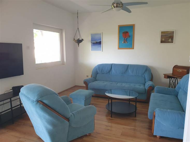 Apartment A1, for 5 persons