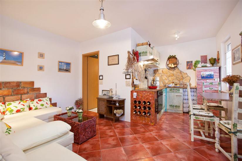 Apartment A7, for 4 persons