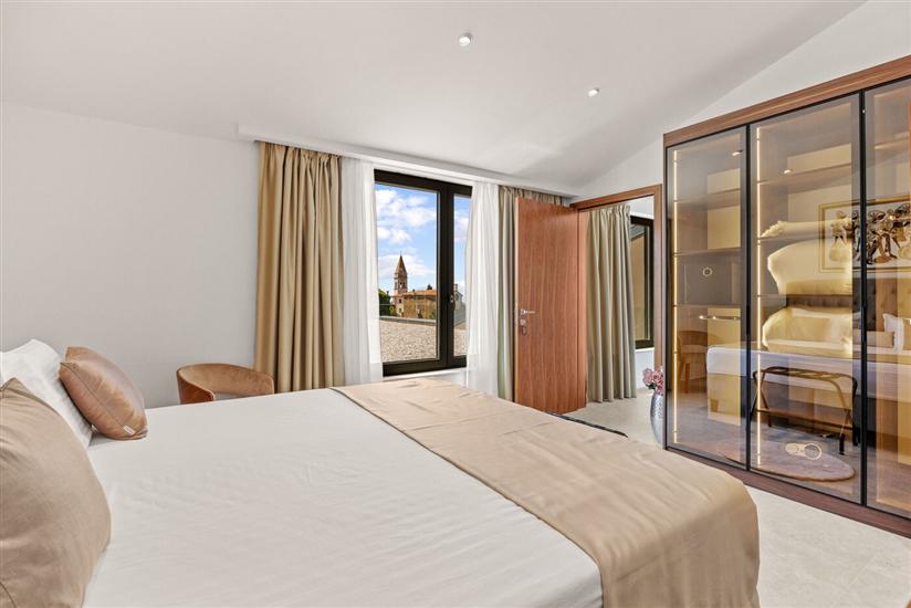 House K1, for 8 persons