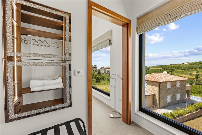 House K1, for 8 persons