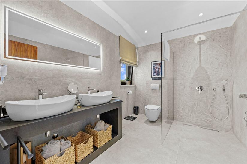 House K1, for 8 persons