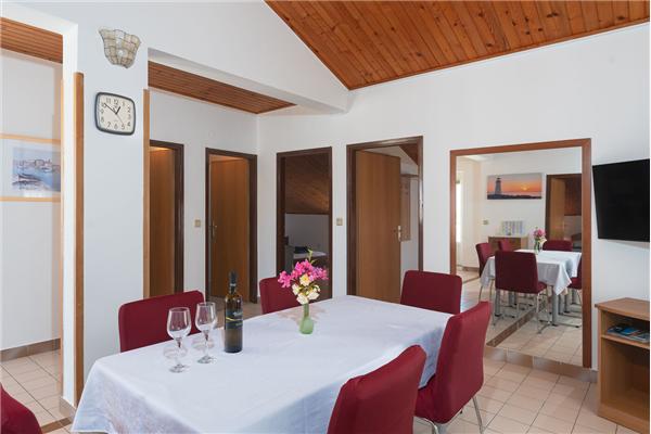 Apartment A1, for 6 persons