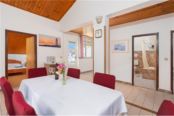 Apartment A1, for 6 persons