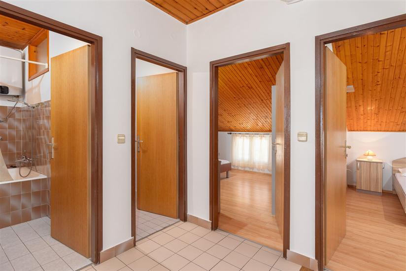 Apartment A1, for 6 persons