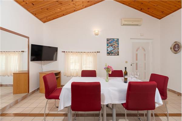 Apartment A1, for 6 persons