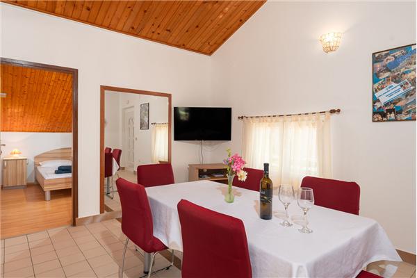 Apartment A1, for 6 persons