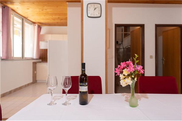 Apartment A1, for 6 persons