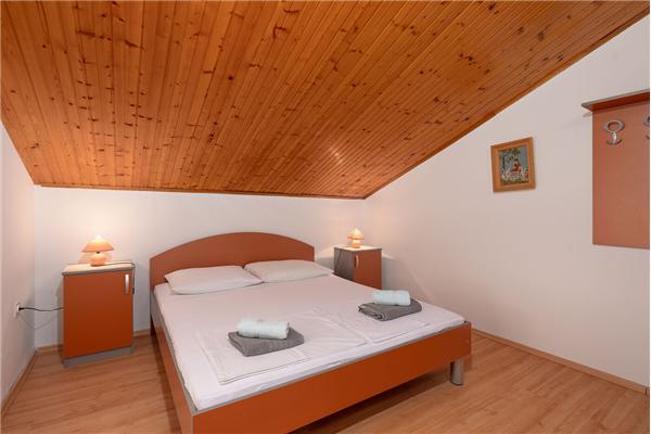 Apartment A1, for 6 persons