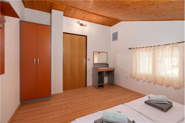 Apartment A1, for 6 persons