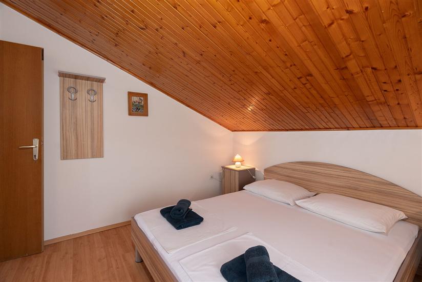 Apartment A1, for 6 persons